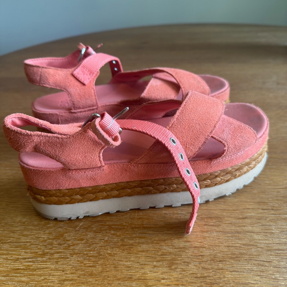 UGG Aubrey platform sandals featuring suede uppers and raffia-wrapped midsoles 9